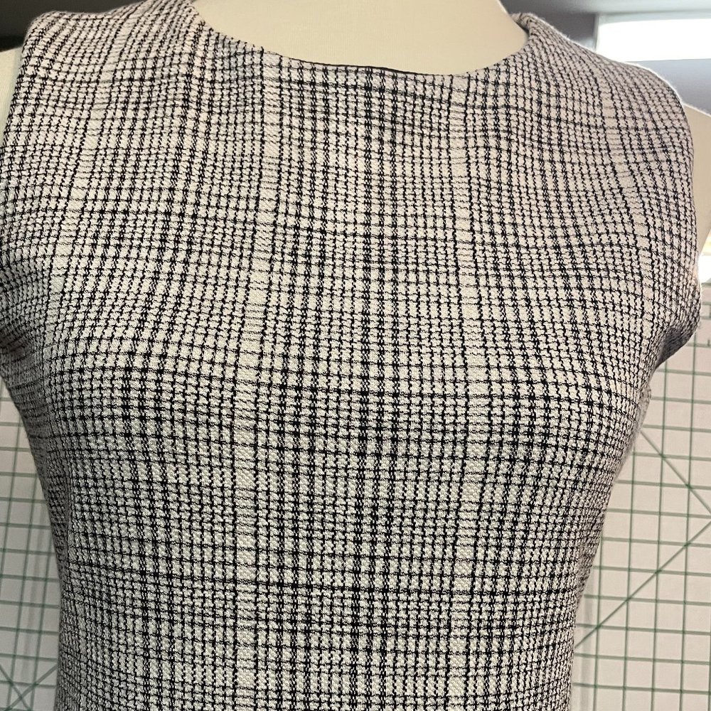 Calvin Klein Sheath dress